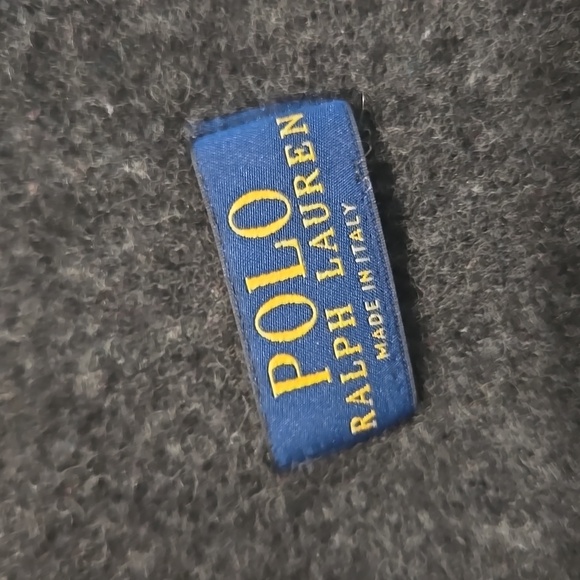 POLO RALPH LAUREN REVERSABLE GRAY AND BLACK SCARF.... #7855 - Picture 6 of 6